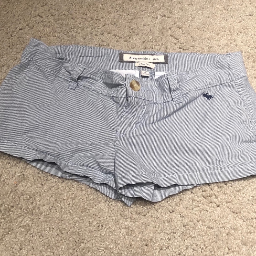 00 Abercrombie & Fitch Blue Thin Pinstripe Shorts